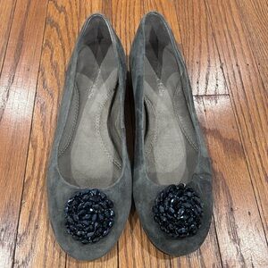 AEROSOLES Dark Gray Embellished Flats